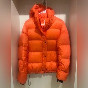 Lululemon Wunder Puff. Light Use!! Cloud and airy SOFT!🧡 Sz8